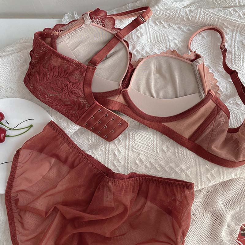 Women Red Green Sexy Lingerie Lace Wireless Panties Padded Bras Push Up Bra Sets Underwear Cup A B