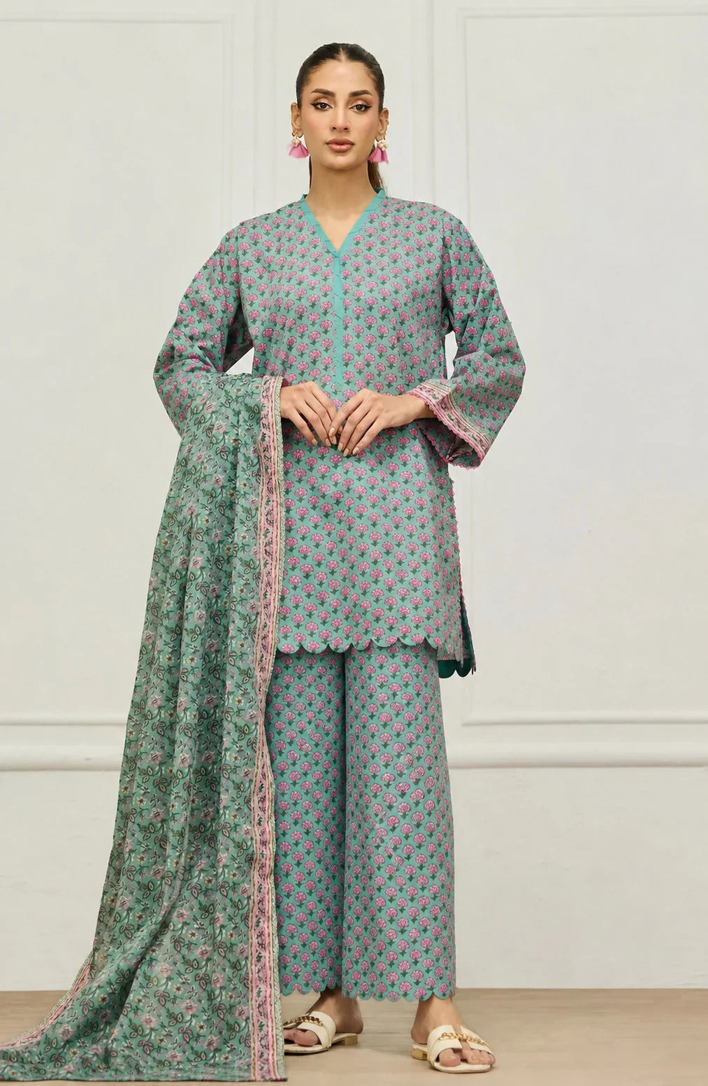 Unstitched Breeze Lawn Suit, All Over Stylish Printed Summer Wear Collection – Random Article VG- 12