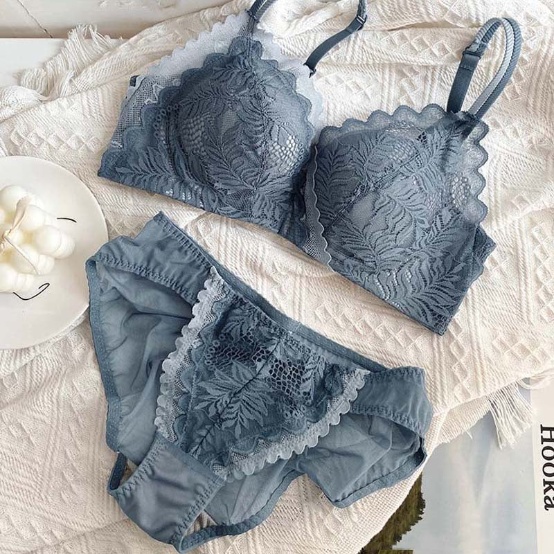 Women Red Green Sexy Lingerie Lace Wireless Panties Padded Bras Push Up Bra Sets Underwear Cup A B