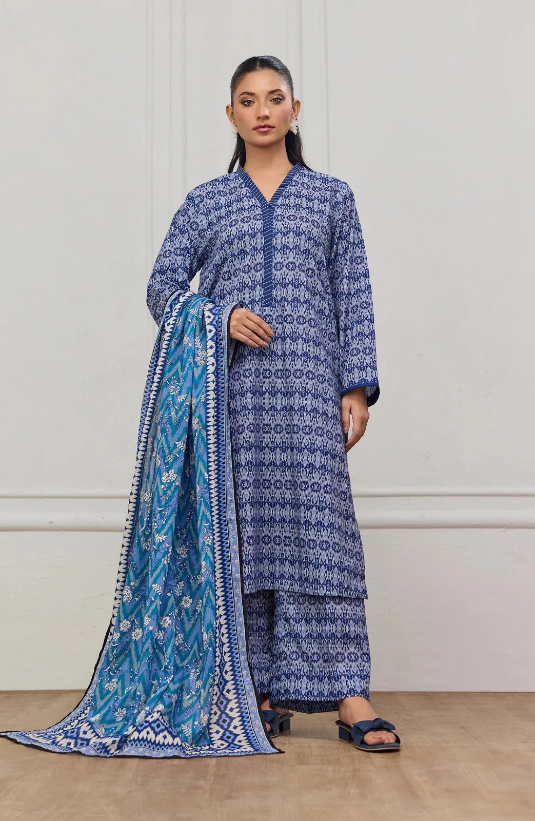 Unstitched Breeze Lawn Suit, All Over Stylish Printed Summer Wear Collection – Random Article VG- 11