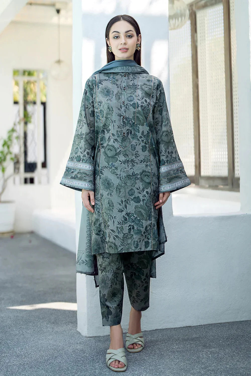 Unstitched Breeze Lawn Suit, All Over Stylish Printed Summer Wear Collection – Random Article VG- 60