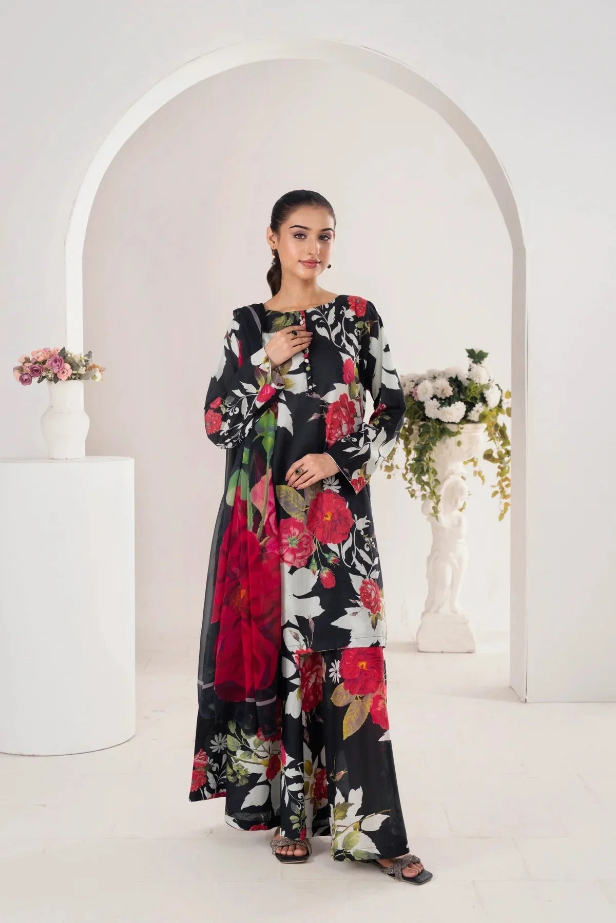 Unstitched Breeze Lawn Suit, All Over Stylish Printed Summer Wear Collection – Random Article VG- 43