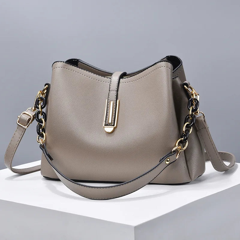 Designer Women Messenger Bag for 2024 New Luxury Ladies Handbag High Quality Womens Shoulder Bag Female Trend Leisure Bucket Bag